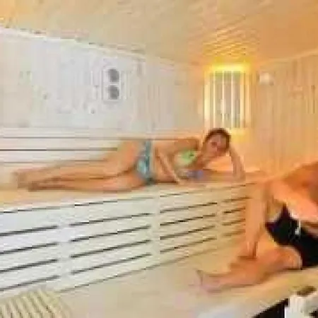 Zecamping 4 étoiles Familial Hammam Bain à Remous Et Sauna * Albi